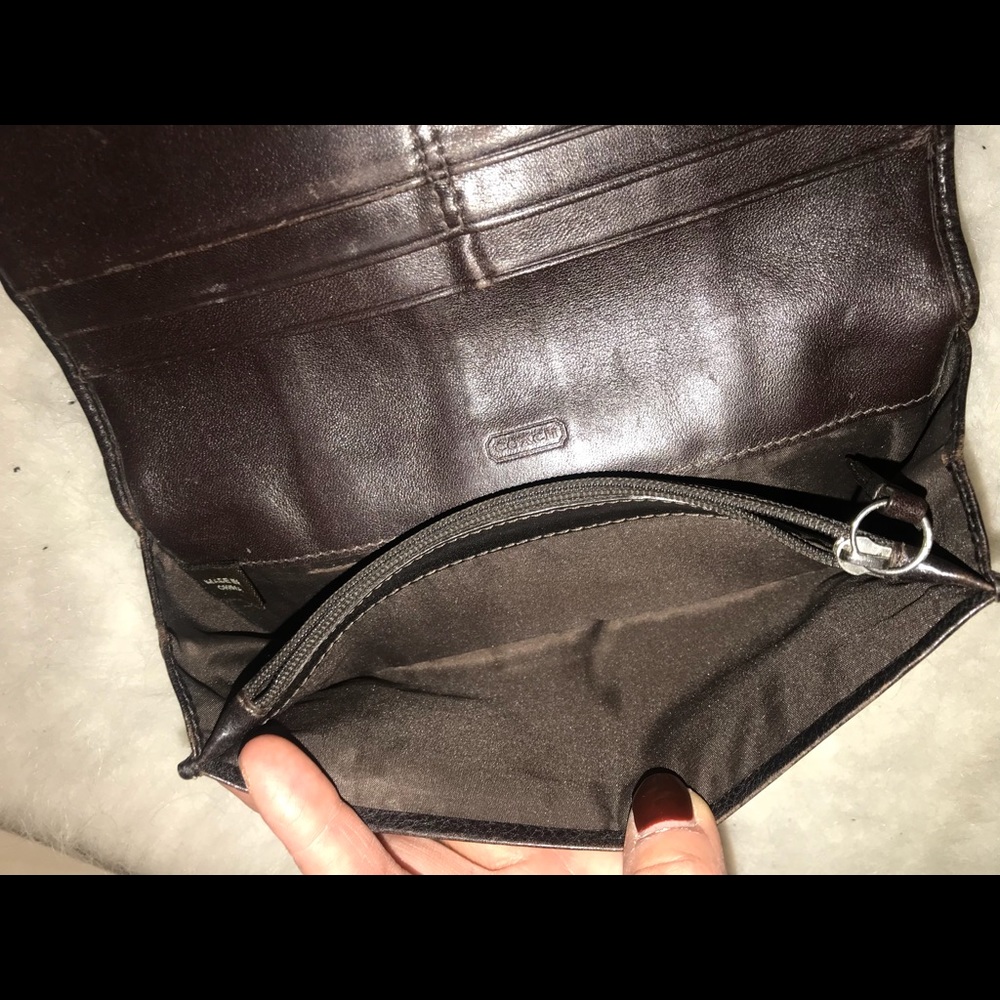 Authentic Coach Wallet - Picture 6 of 6